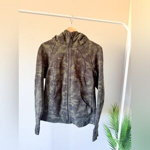 Lululemon scuba camo hooded hoodie jacket full zip size 10